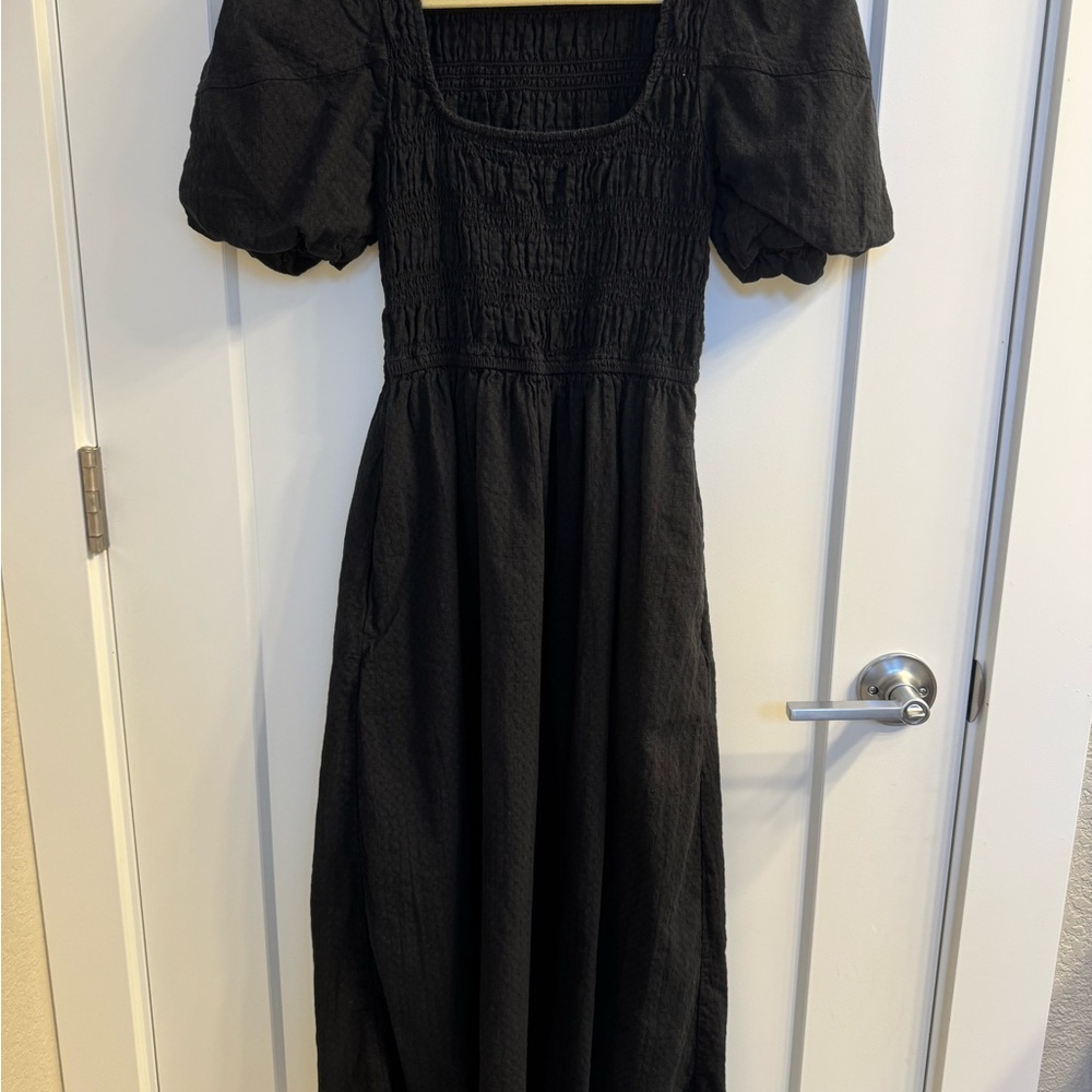 Elegant Black Puff Sleeve Dress